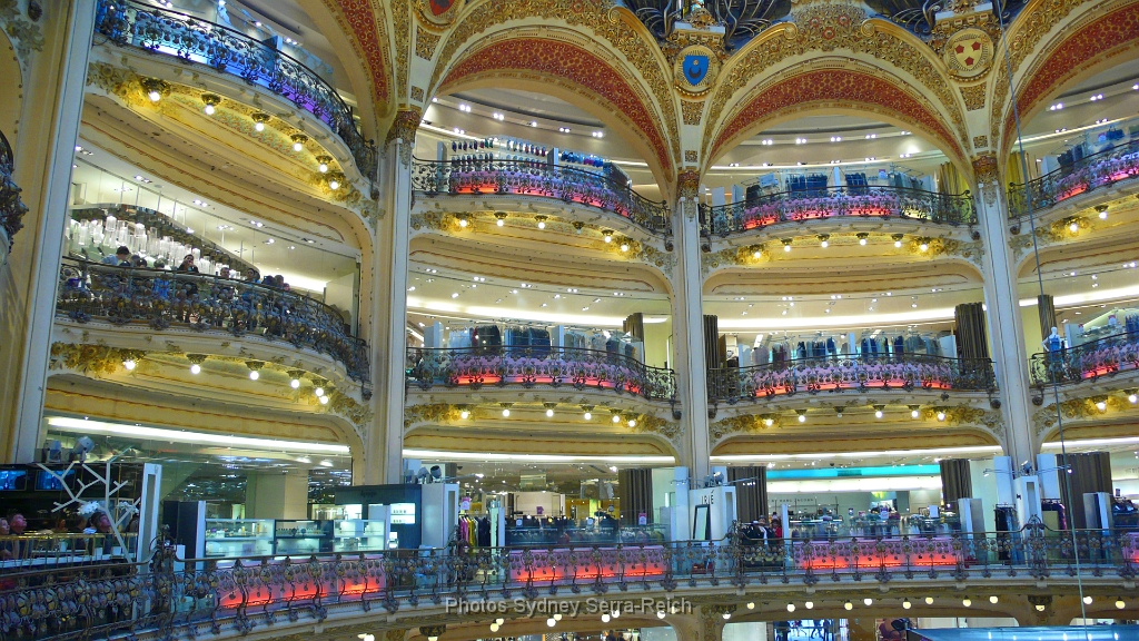 Galeries Lafayette Haussmann 25juillet 2011 1.JPG - Galeries Lafayette Haussmann. 25 juillet 2011